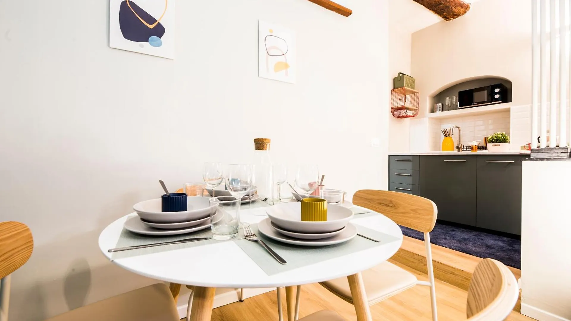 Casaviva - Urban Cozy Apartment In Genoa Italy