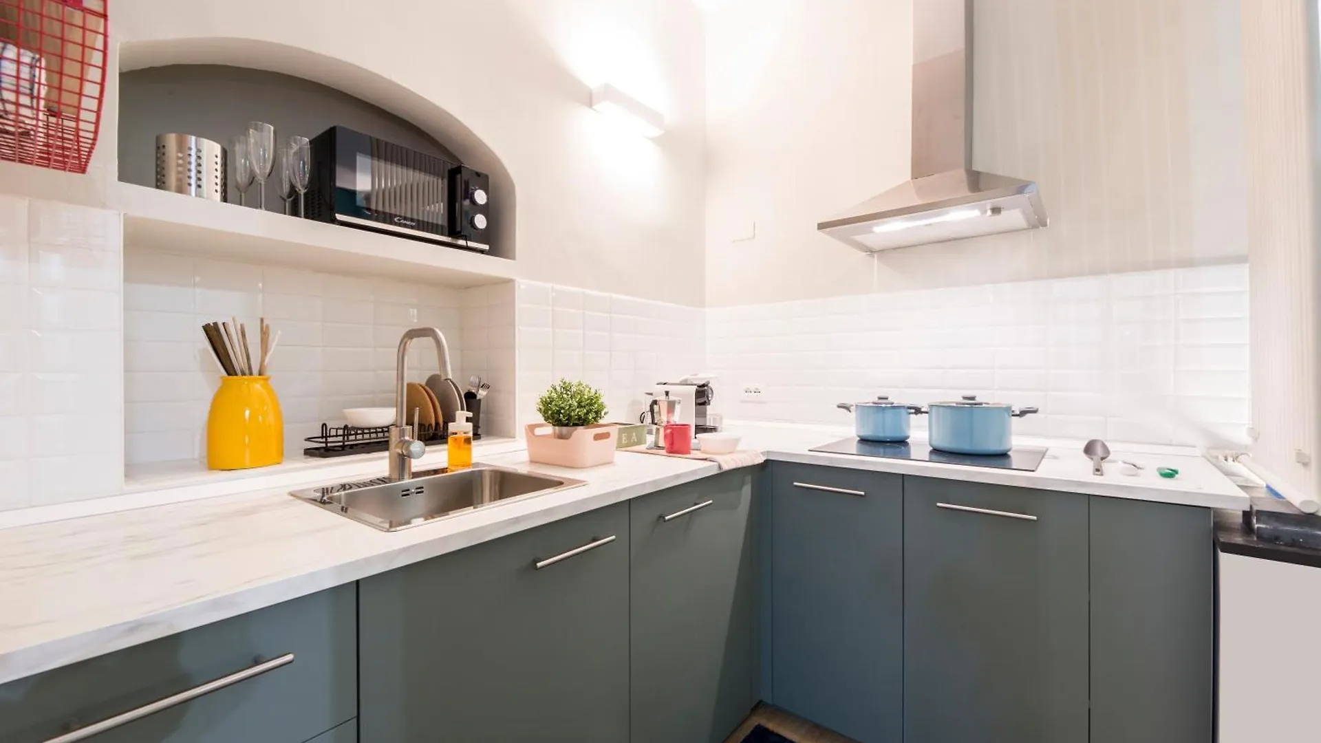 Casaviva - Urban Cozy Apartment In Genoa Italy